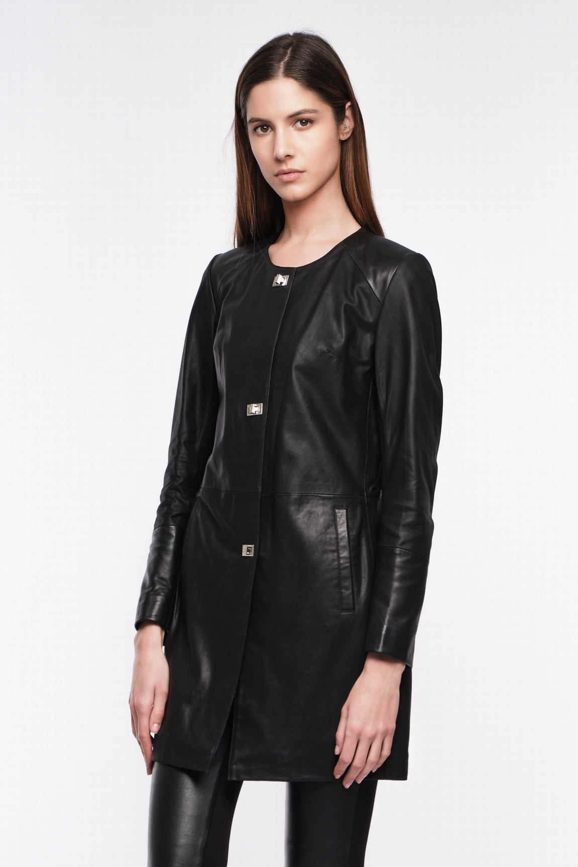 Veste femme 3/4 chèvre IOLANDA PLUM de chez Giorgio & Mario modèle de face fermé